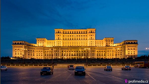 Rumunská Bukurešť se chlubí největším palácem v Evropě